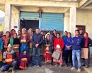 विजय लघुवित्तका संचालक र कर्मचारीद्वारा भूकम्प पीडितलाई आर्थिक सहयोग_img