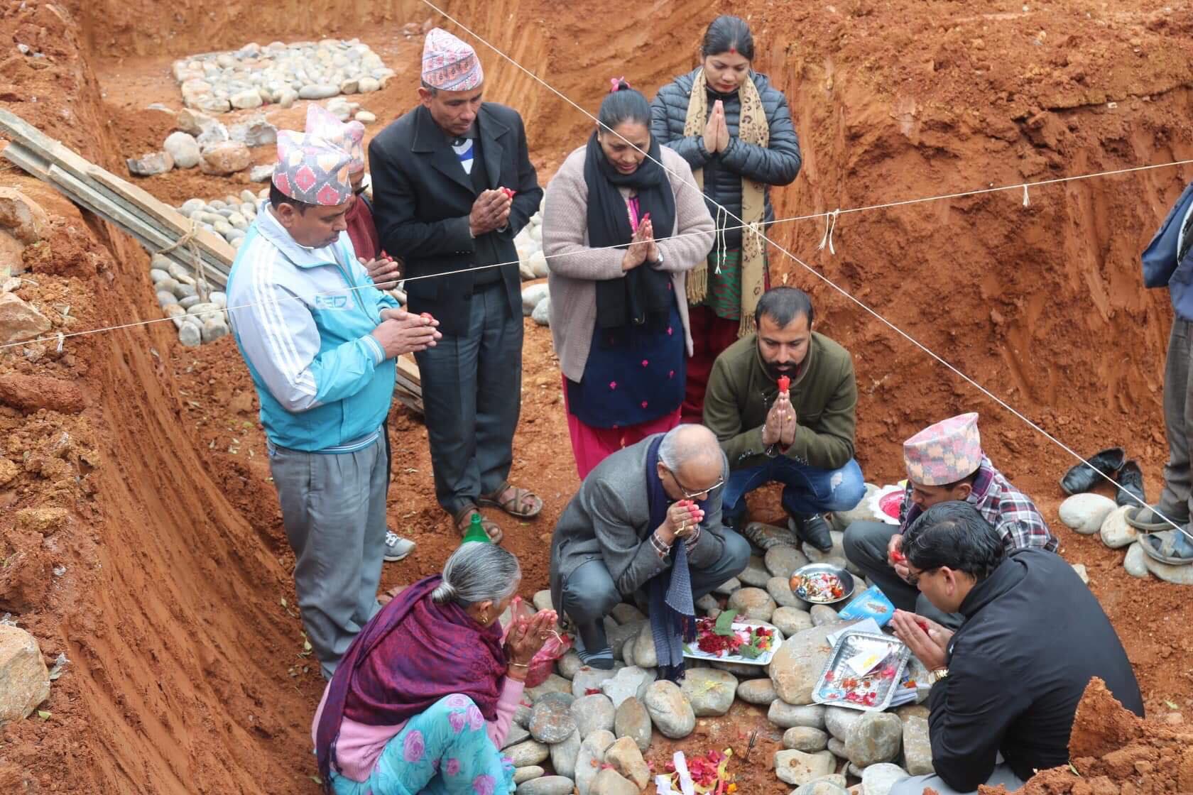 भुकम्पले क्षति पुर्याएको सर्वज्योति मा.विको नयाँ भवनको सिलन्यास