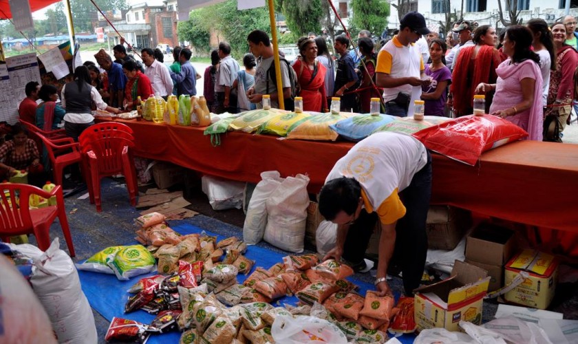 पोखरा महानगरपालिकाले सुपथ मूल्य पसल सञ्चालन गर्दै