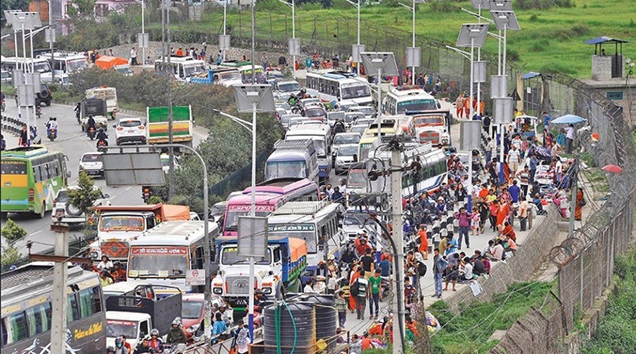 कोटेश्वर-जडीबुटीको जाम हटाउन लेन थपिंदै