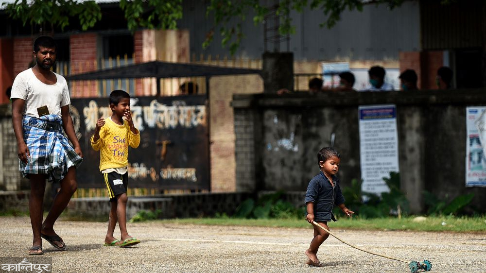 ७२ संक्रमित एउटै स्कुलमा