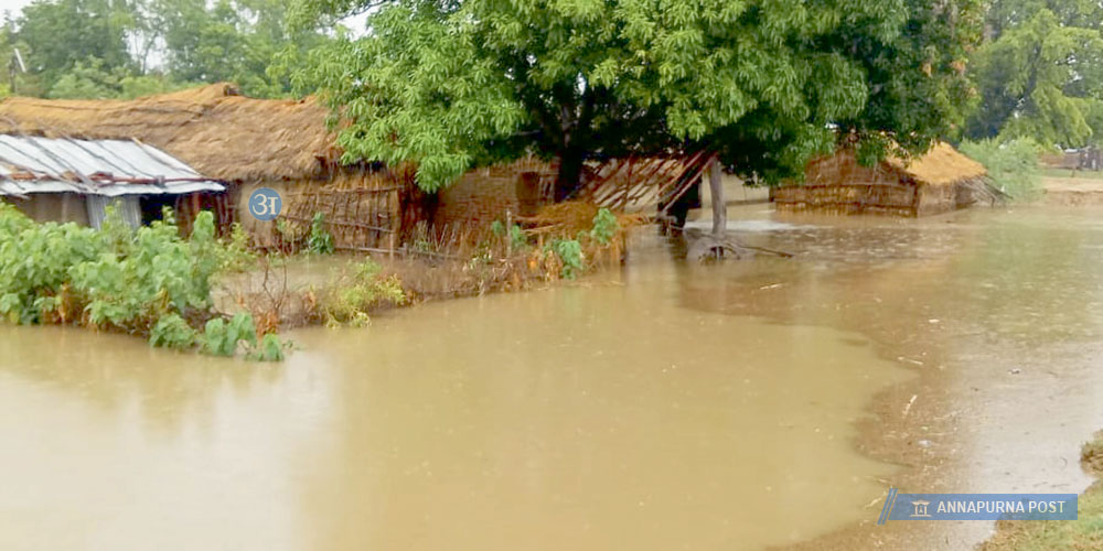 बर्खा लाग्यो कि त्राहिमाम्