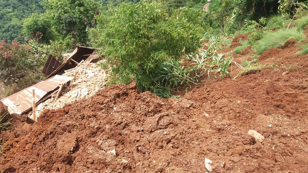 मुगुमा पहिरोले तीनको मृत्यु, आठ बेपत्ता