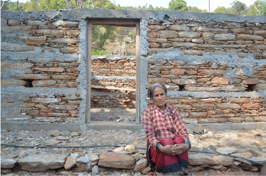 विनाशकारी भूकम्प गएको ५ वर्ष पुग्दासमेत अझै पुनर्निर्माणको काम सकिएन