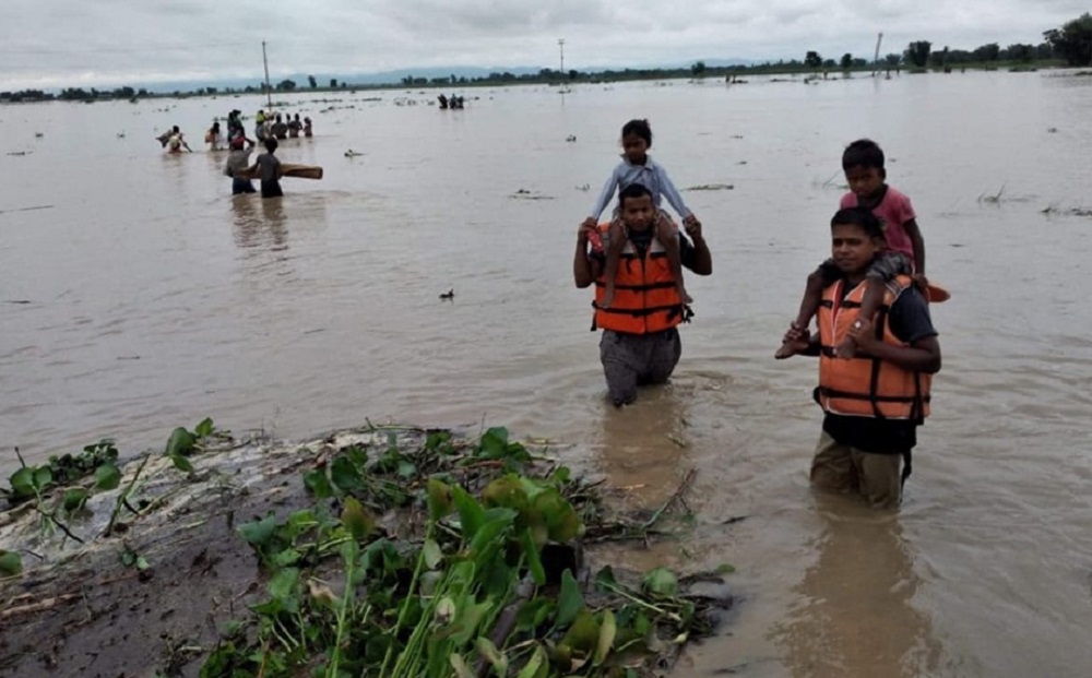 कन्काई नदीमा आएको बाढीले २ वटा बस्ती डुबानमा