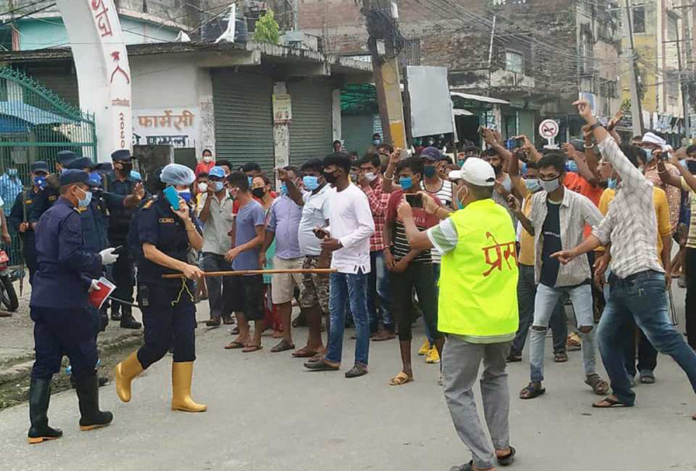 उपचार नपाएर सर्वसाधरण मर्ने क्रम बढेको भन्दै वीरगञ्जमा प्रदर्शन