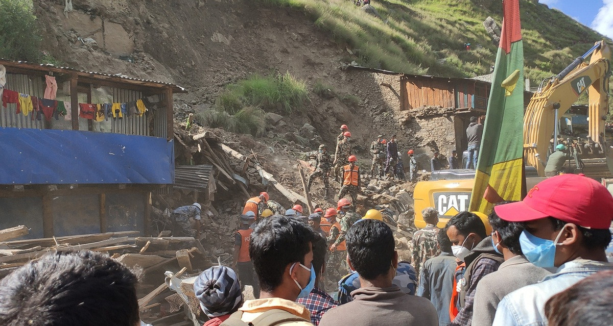 कालीकोटमा पहिरोले पुरिएर २ महिने शिशुसहित १० को मृत्यु