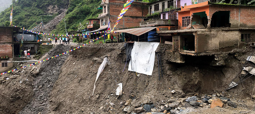 सिन्धुपाल्चाेक पहिरोमा मृत्यु भएका १६ को सनाखत, २३ अझै बेपत्ता