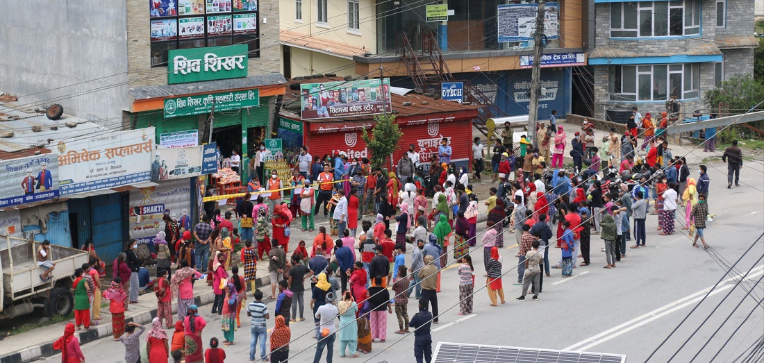 कोरोनादेखि डराउन छाडे मानिस, बढ्न थाल्यो भीडभाड