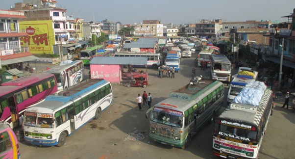 ४० यात्रु लिएर ५ वटा बस विराटनगरबाट काठमाडौंतर्फ