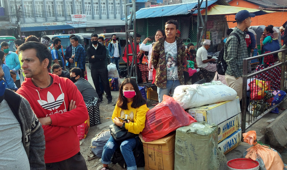 लामो दुरीका यात्रुले खाना/खाजा आफैं बोक्न सरकारको आग्रह