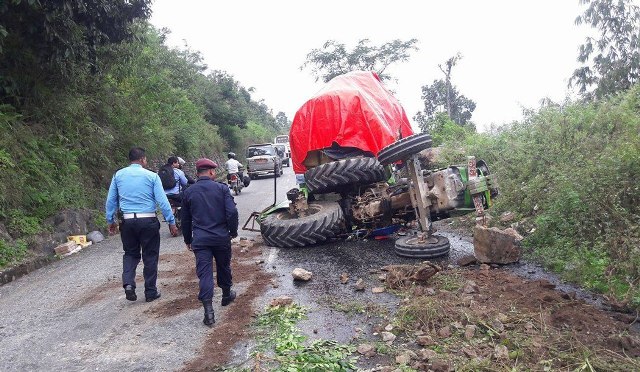 ट्याक्टर पल्टिंदा १ जनाको मृत्यु, १ घाइते