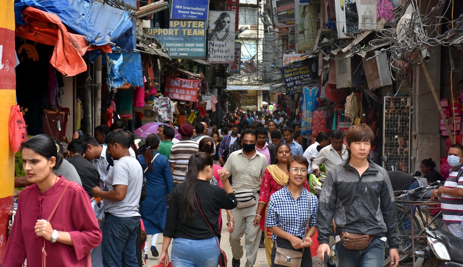 होलसेलमा चहलपहल बढ्न थालेसगैं कोरोना संक्रमण उच्च हुने जोखिम