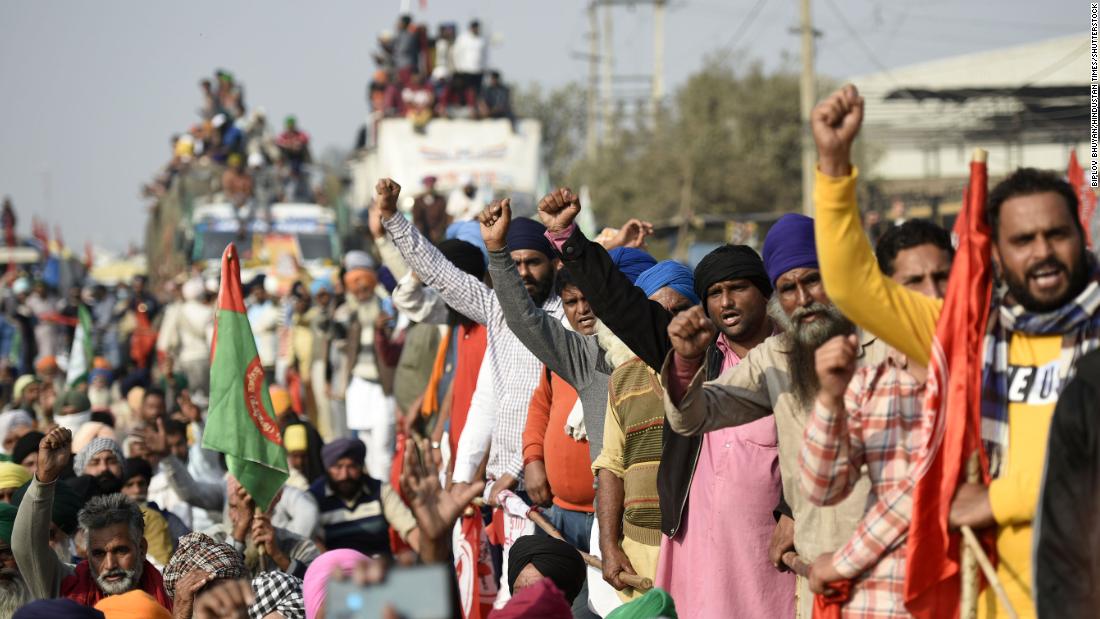 भारतमा आन्दोलनरत किसानद्वारा भोक हड्ताल सुरु