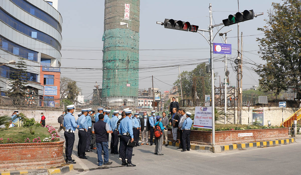 नागस्थान चोकमा ट्राफिक बत्ती जडान