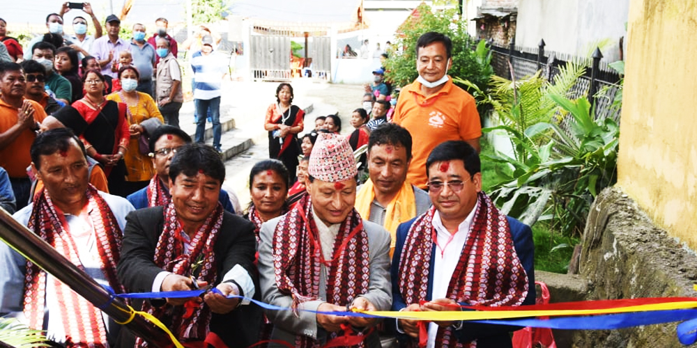 चमतीमा वृद्ध विश्राम भवनसहित बन्याे पार्क