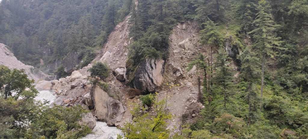 भारतले अनुमति नदिएपछि नेपाली भूमि हुँदै जनगणनाको टोली छाङरु र तिंकरतर्फ हिँड्यो