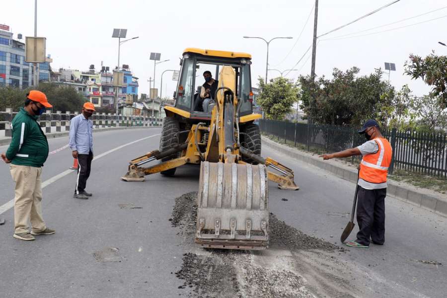 आजदेखि भदौ मसान्तसम्म सडक खन्न रोक