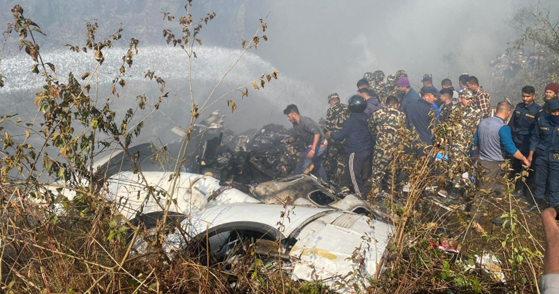 विमान दुर्घटनाः ६० जनाको शव सम्बन्धित परिवारलाई बुझाइयो