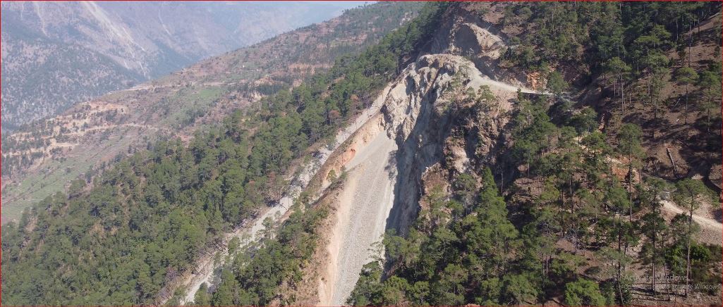 मध्यपहाडी लोकमार्गः मन्ता भिर काट्न ढिलो हुँदा अझै अधुरै