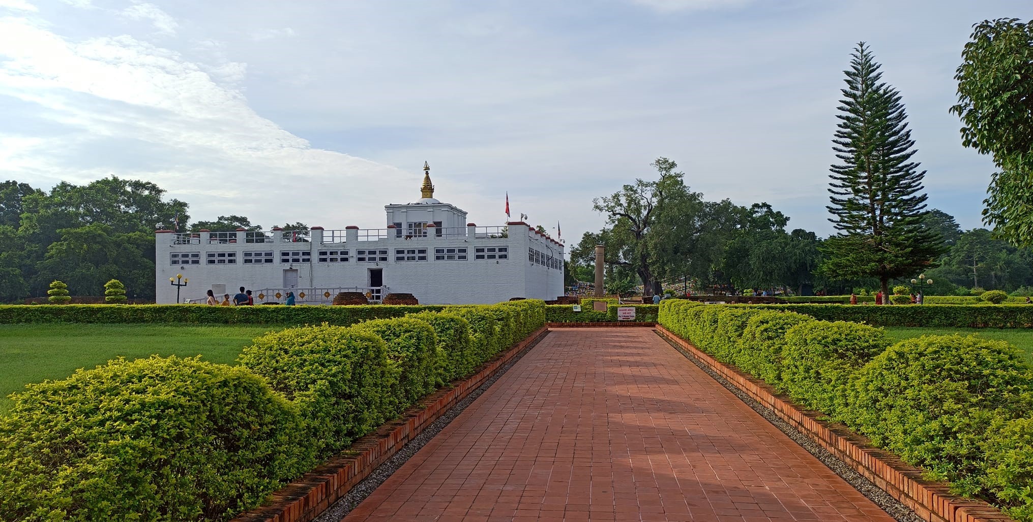 लुम्बिनीमा पर्यटक आगमनमा उल्लेख्य वृद्धि, पर्यटक बढे पनि बढेन बसाई