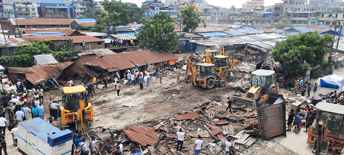 जब बिर्तामोडमा चल्यो डोजर