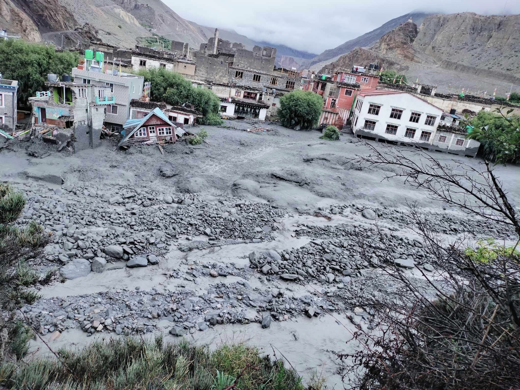 भारतमा बाढीका कारण १८ को मृत्यु छ लाख भन्दा बढी प्रभावित