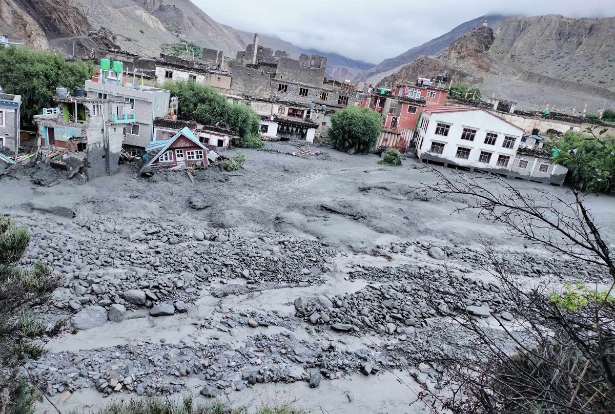 कागबेनीमा आएको बाढीबाट करिब एक अर्बको क्षति