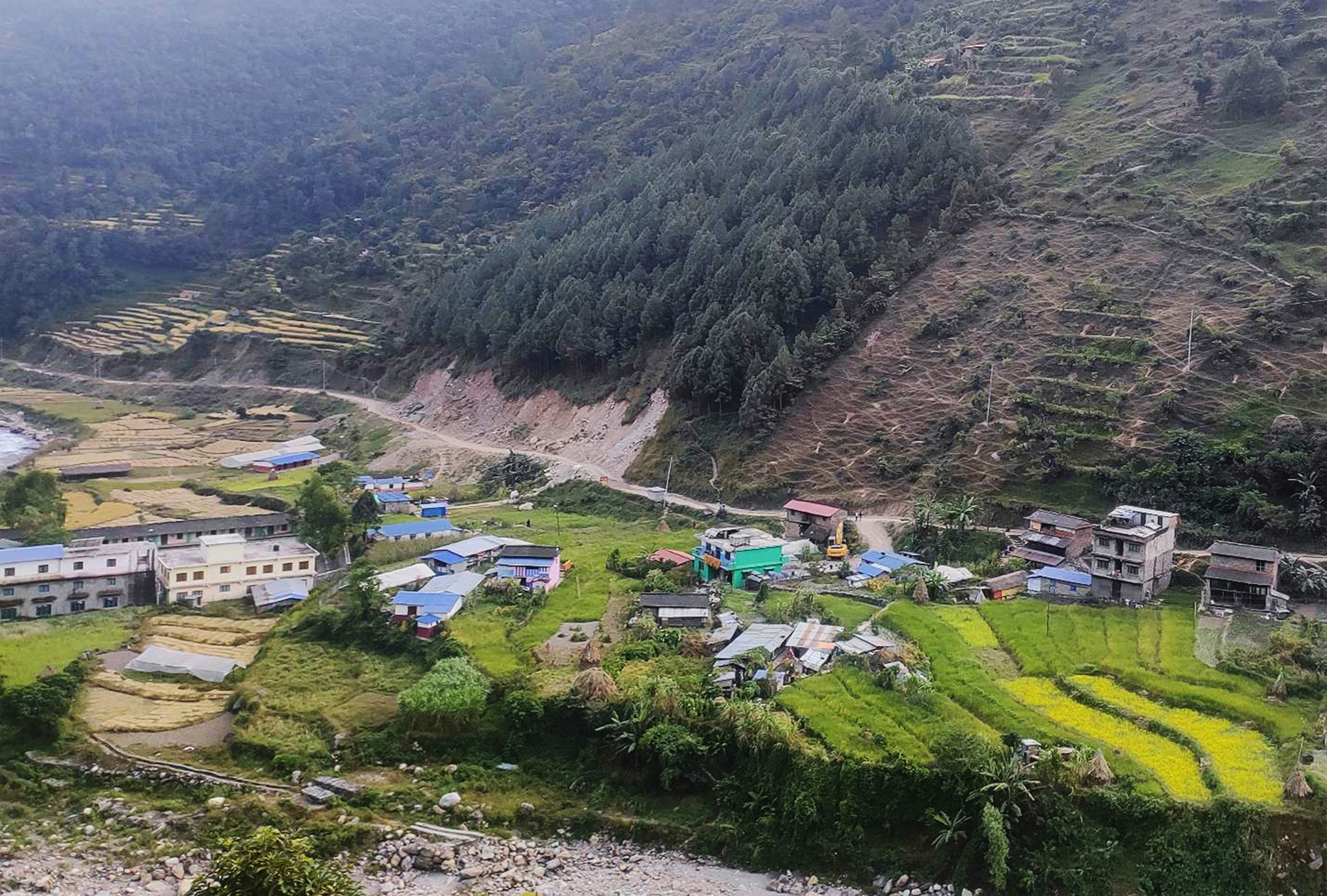 राष्ट्रिय गौरवका आयोजनाः करोडौ खर्च, वर्षौँ बित्दापनि सम्पन्न भएन काम