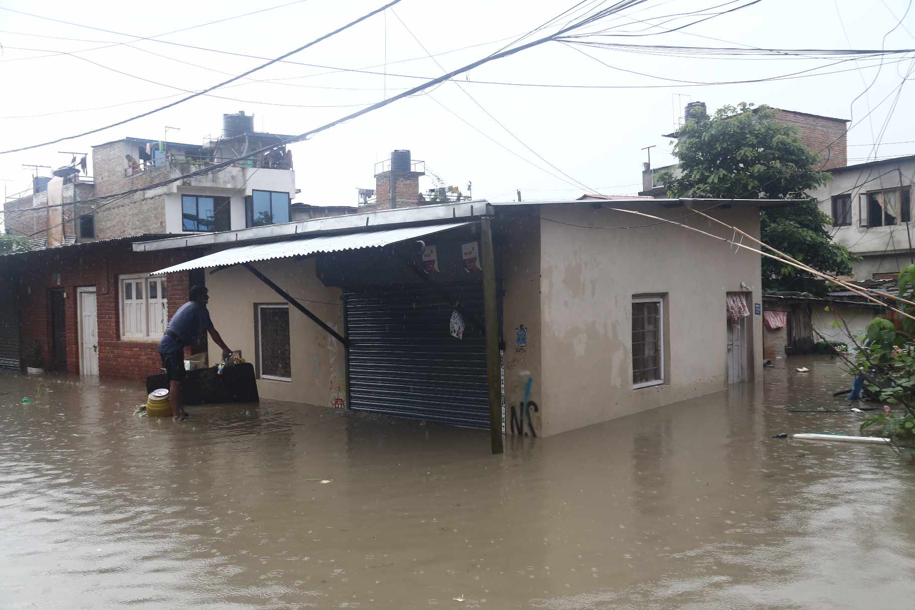 बाढीबाट विस्थापित ७० परिवार घर फर्किए