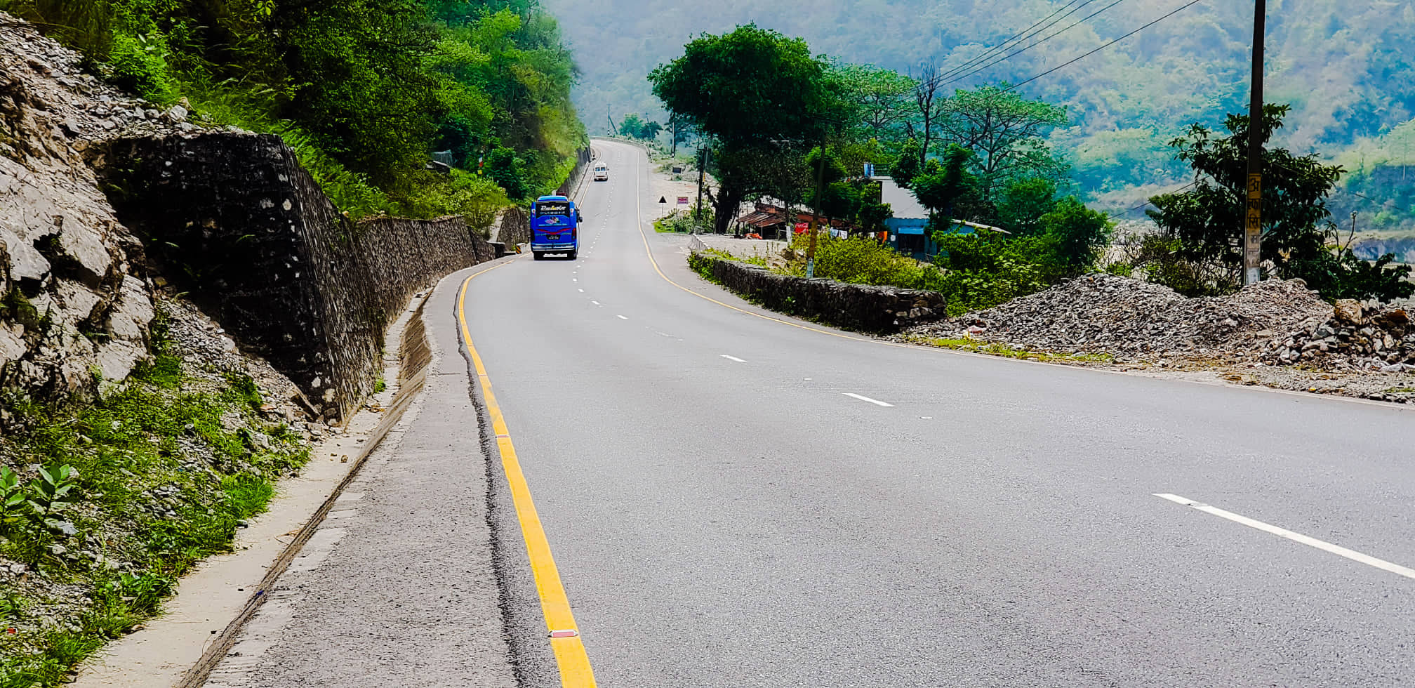 नागढुङ्गा–मुग्लिन सडक स्तरोन्नति हुँदै