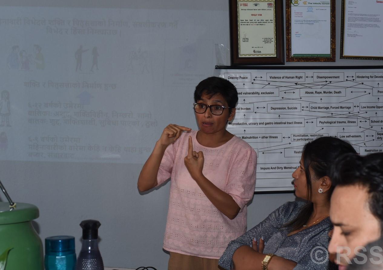 विद्यालय र सञ्चारमाध्यमबाट मर्यादित महिनावारीबारे सचेतना फैलाउनुपर्नेमा छलफल