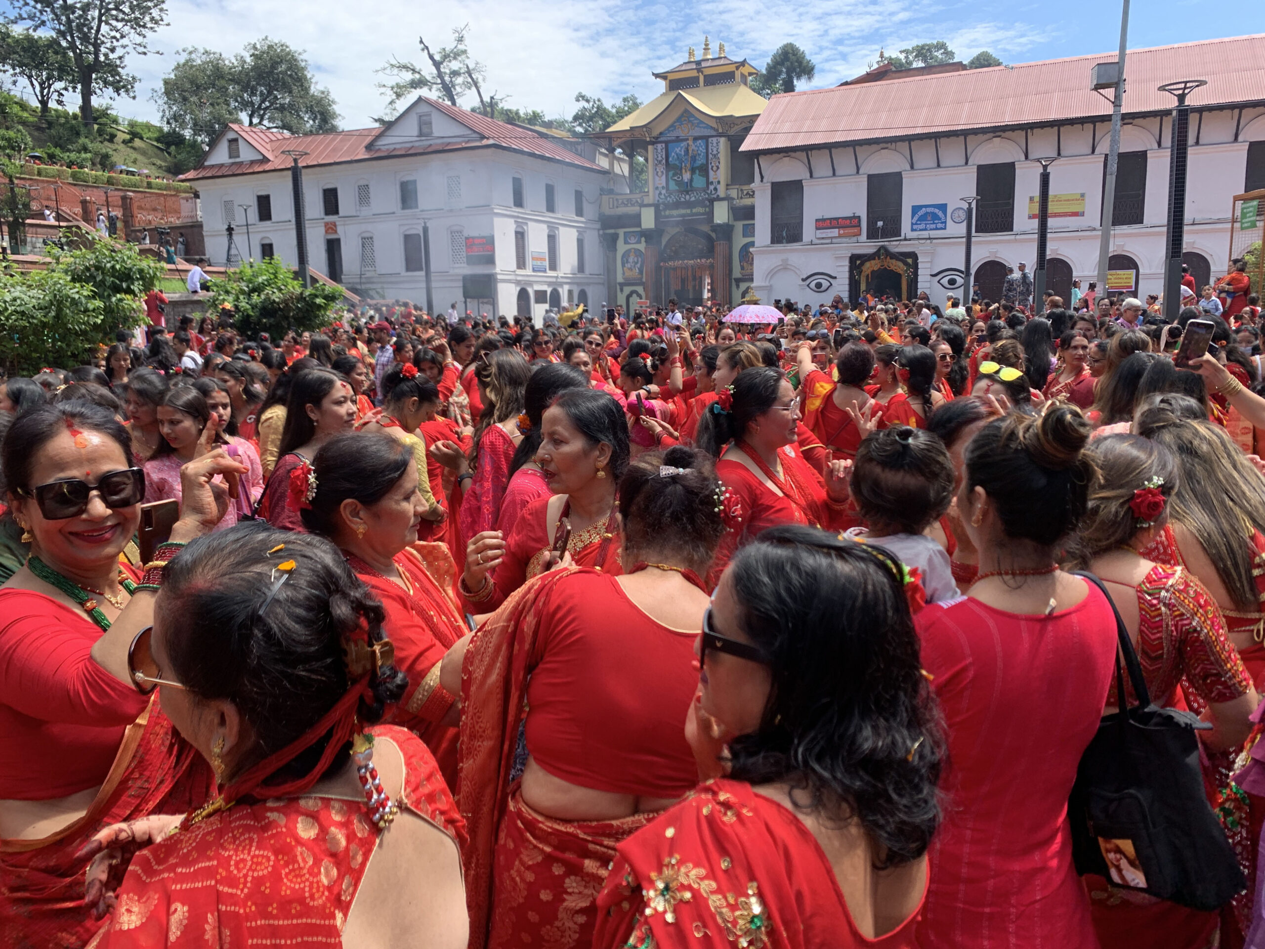 तीज पर्वको परम्परा जोगाउनै गाह्रो 