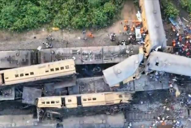 भारतमा रेल दुर्घटना, कम्तीमा १३ जनाको मृत्यु