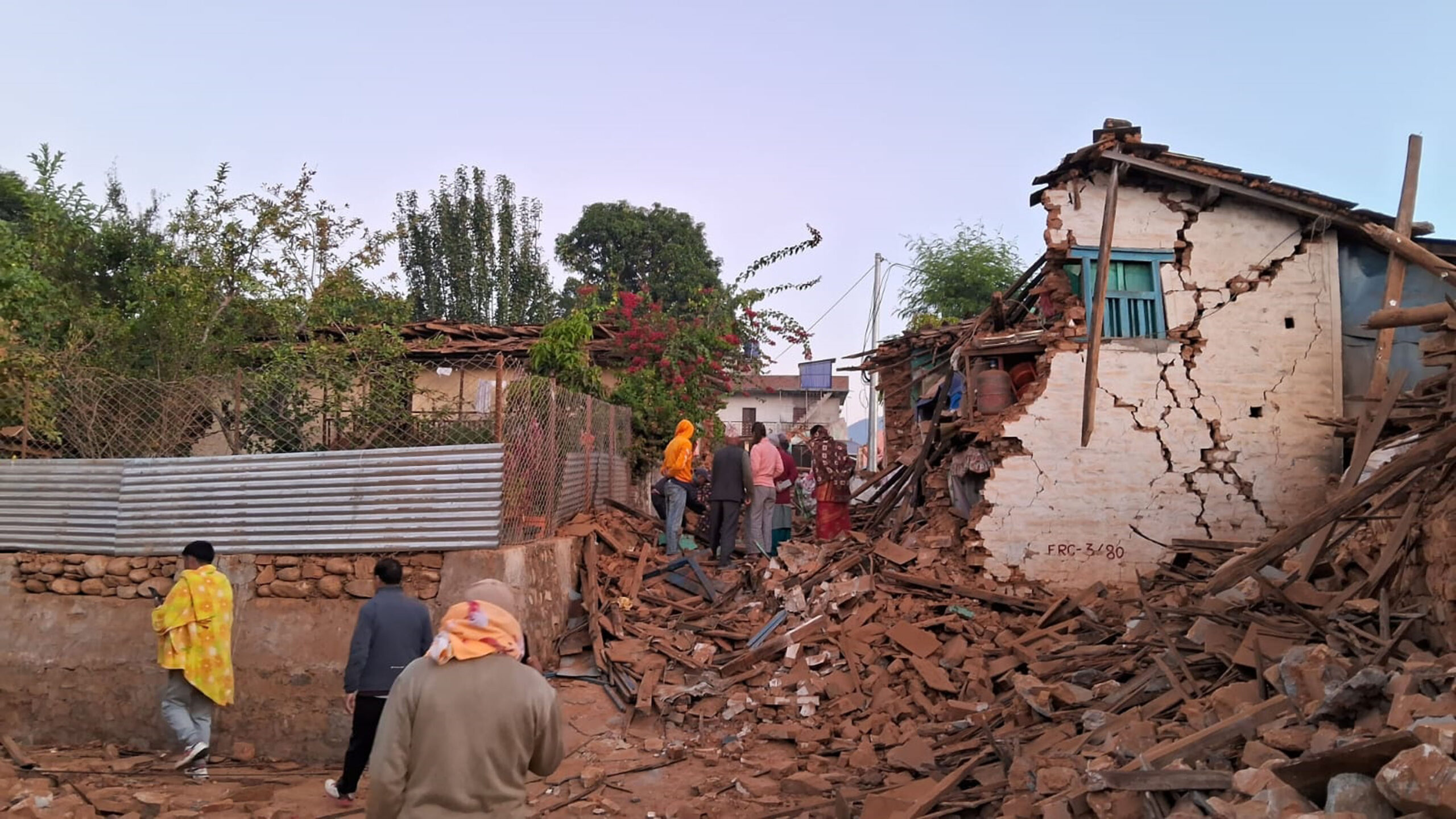 भूकम्पमा घाइते भएकाहरुका उपचारका लागि बाँकेका सबै अस्पताल तयारी अवस्थामा