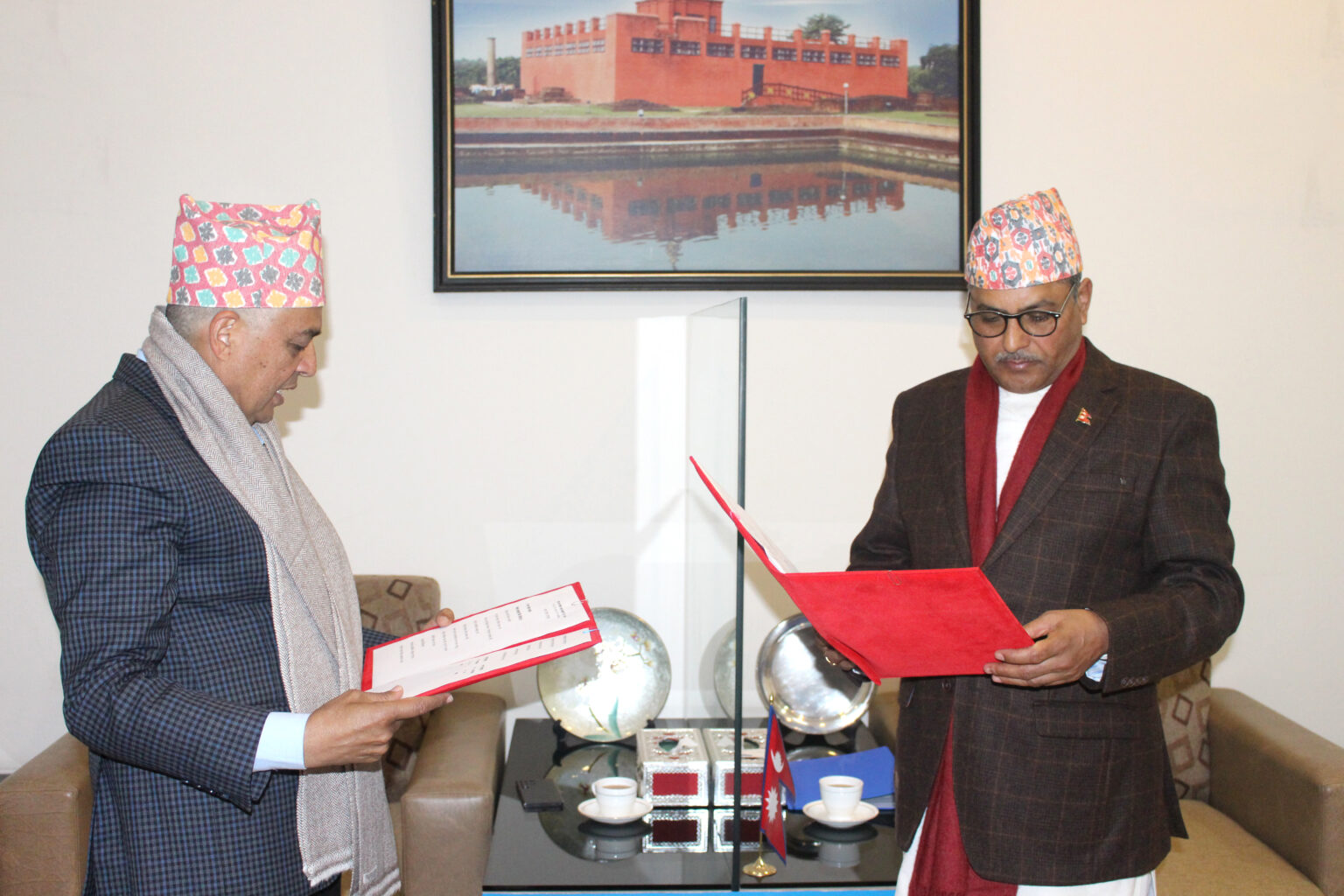 ग्लोबल आइएमई बैंकका अध्यक्ष ढकालले लिए पद तथा गोपनीयताको सपथ