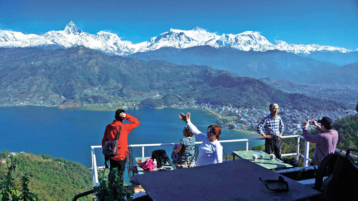 नेपाल आउने पर्यटक ३३ प्रतिशतले बढे