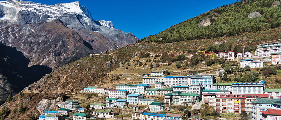 दुई सातादेखि खुम्जुङ र नाम्चेमा विद्युत् सेवा अवरुद्ध हुँदा पर्यटकलाई सास्ती