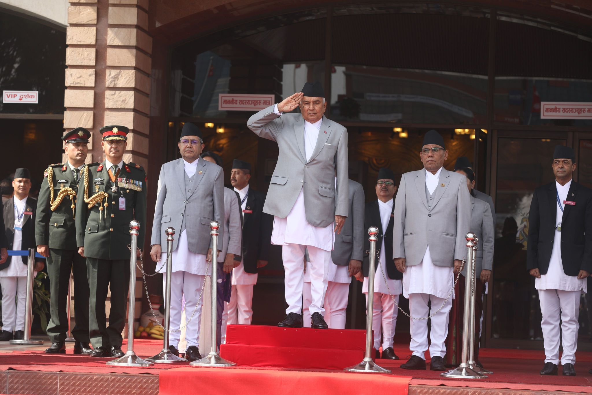 संसदमा राष्ट्रपति रामचन्द्र पौडेल पुग्दा जे देखियो… (फोटो फिचर)