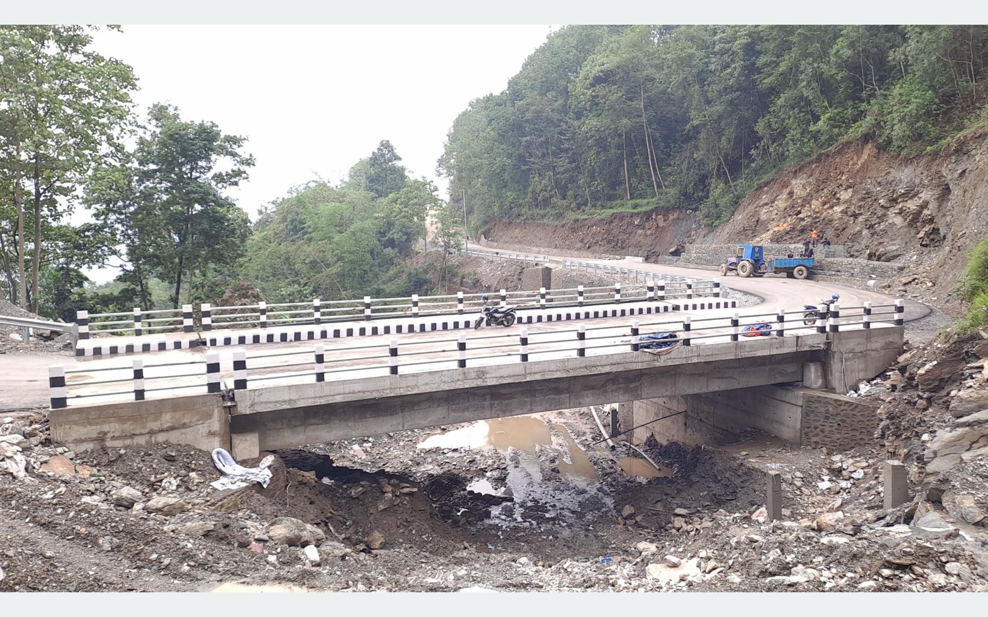 मदन भण्डारी राजमार्गः झापा–सुनसरी खण्डमा २२ पुल बन्यो