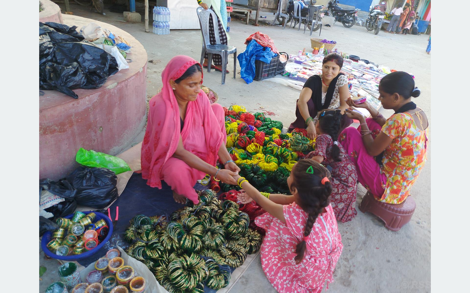 साउन लागेसँगै चुरापोतेको व्यापार बढ्यो