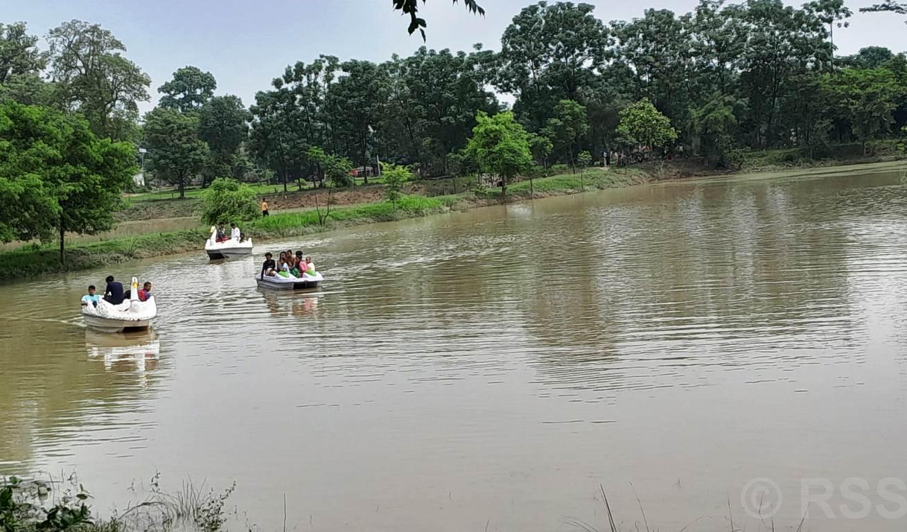 पर्या–पर्यटन प्रवर्द्धन गर्न सोभातालमा डुङ्गा सञ्चालन