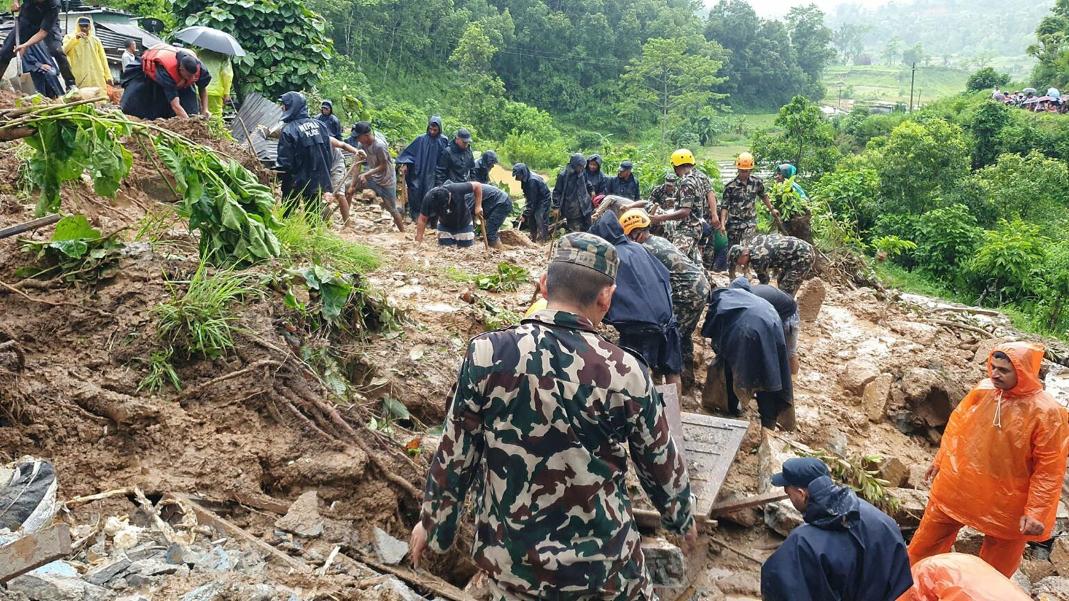 बाढी, पहिरो लगायतका विपद्‍मा परी हालसम्म १२० जनाको मृत्यु