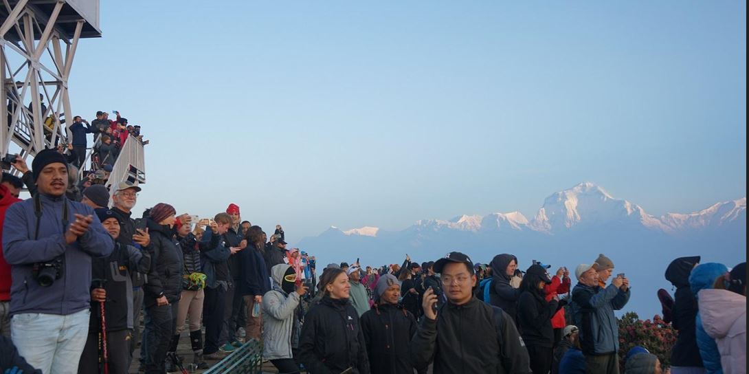 पर्वतको पर्यटकीय क्षेत्रमा पर्यटकको चहलपहल