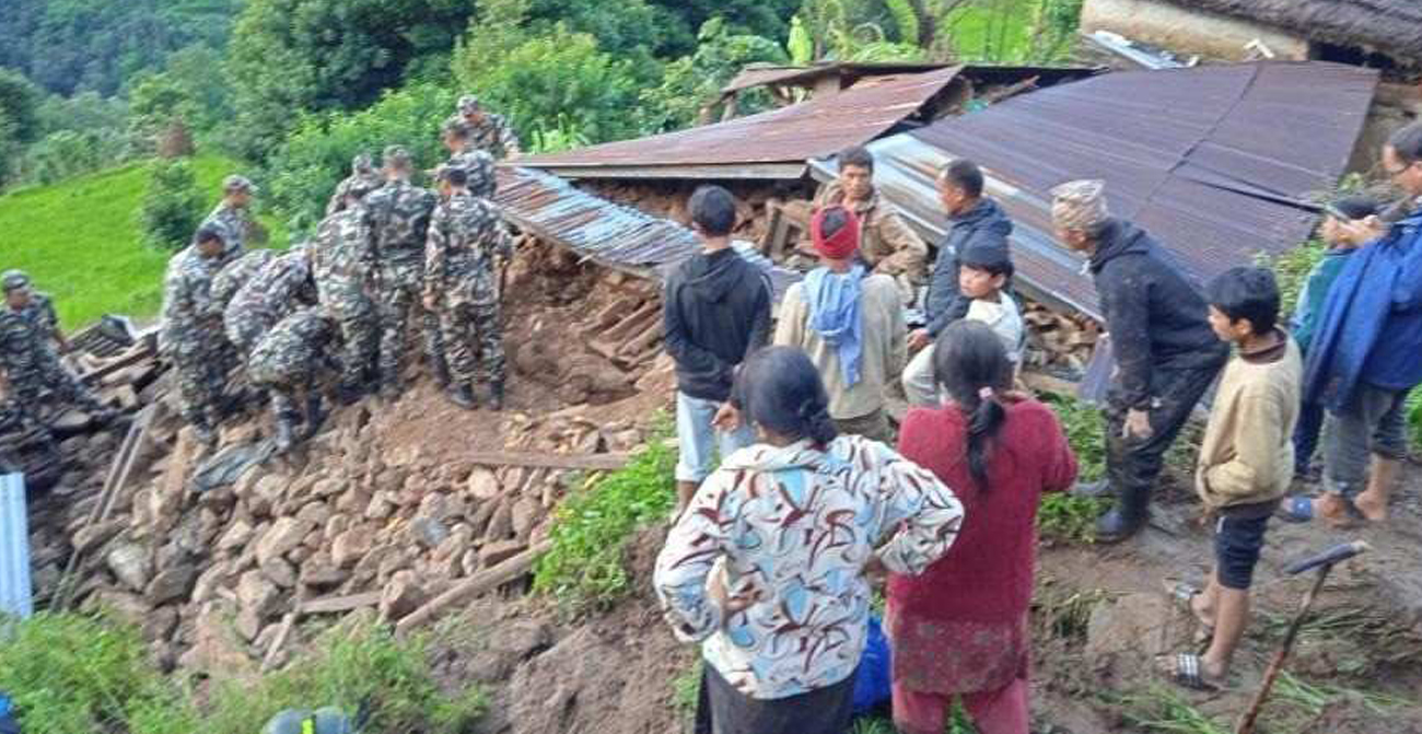 रामेछापमा पहिरोमा परेका ६ जनाको शव फेला, ४ अझै बेपत्ता