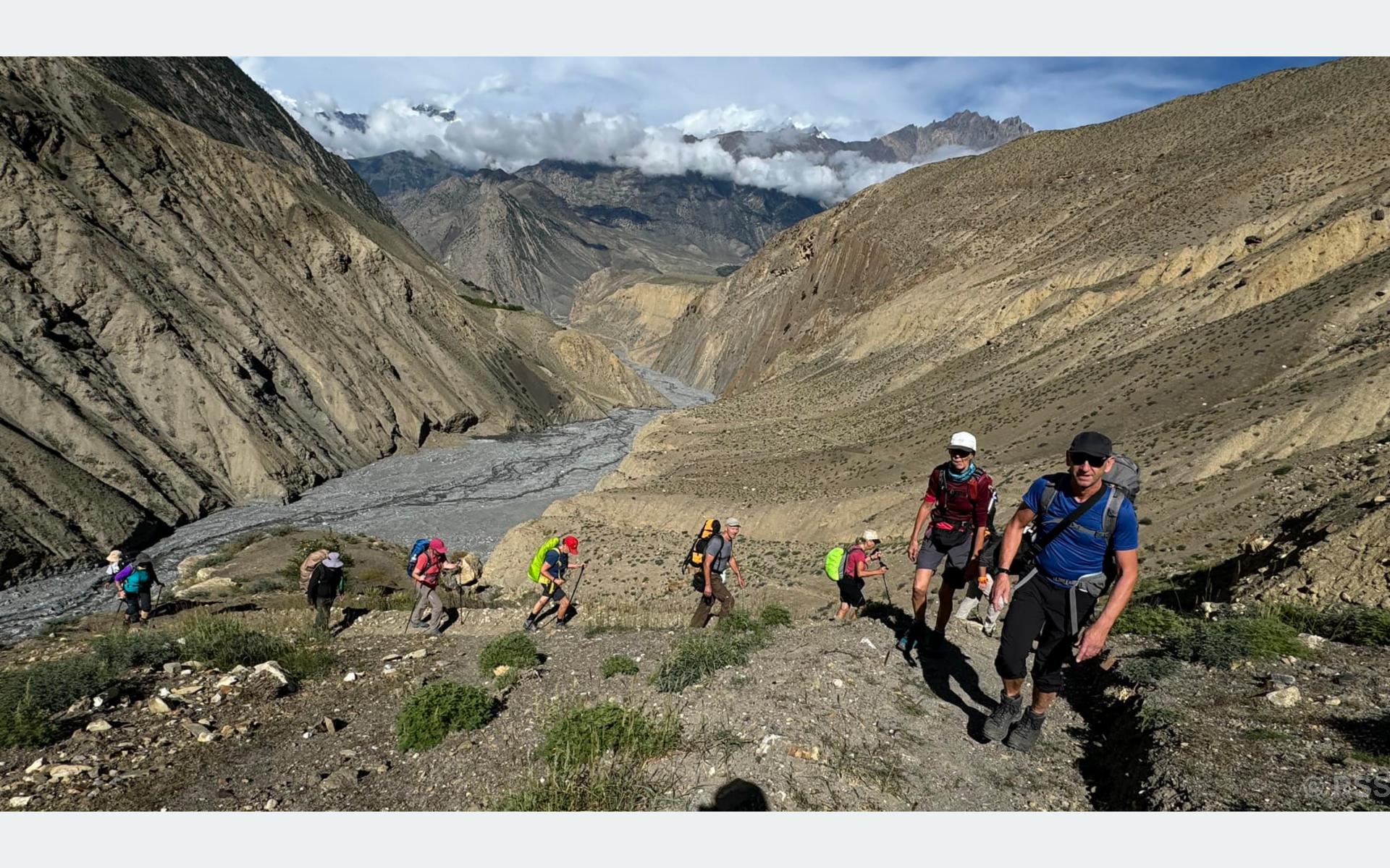 मुस्ताङको सुन्दरतामा पर्यटक आकर्षित