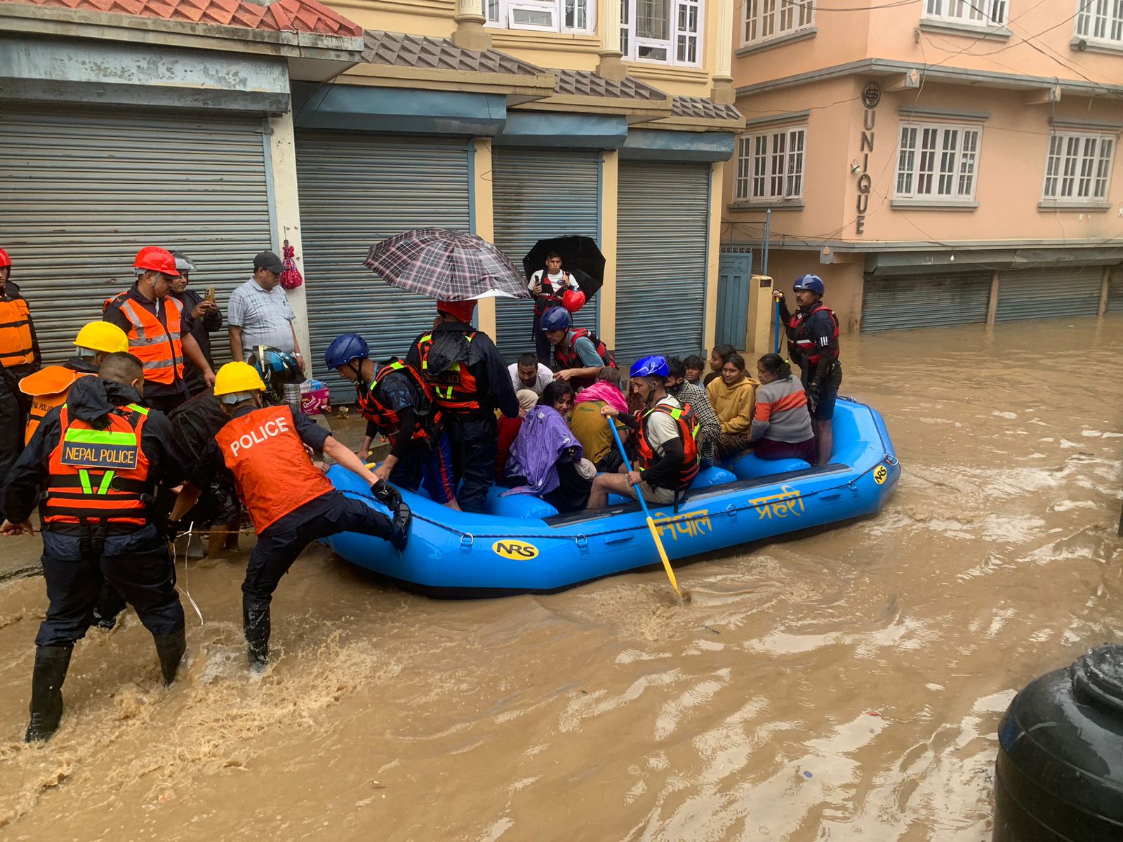 काठमाडौं उपत्यकामा बाढीपहिराबाट ३४ जनाको मृत्यु, दुई हजार घर डुबे