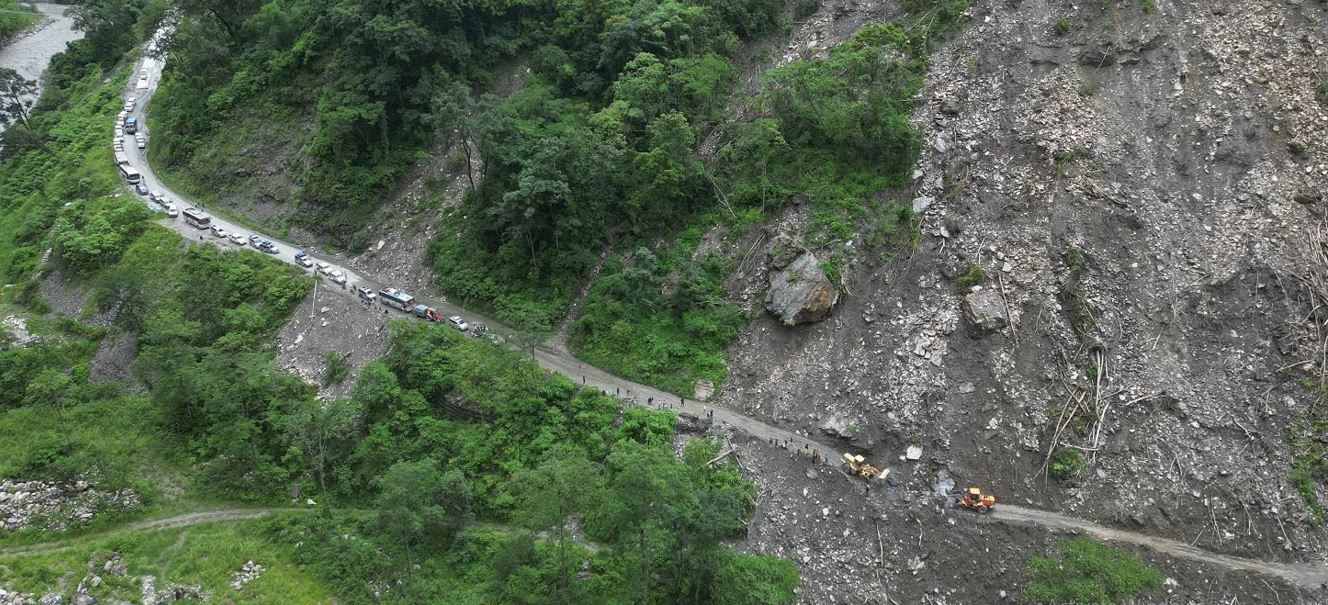 सकसपूर्ण मुक्तिनाथको यात्रा: बाढी, कटान र पहिरोको चुनौती