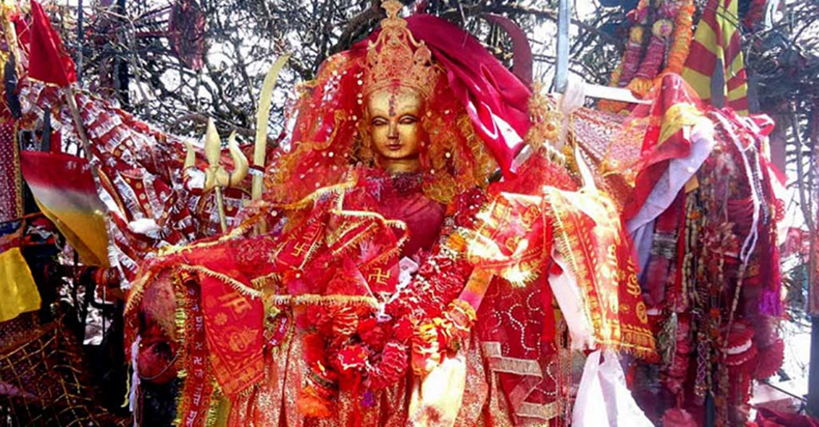 दसैं-तिहार नजिकिएसँगै पाथीभरा मन्दिरमा तीर्थयात्रीको चाप