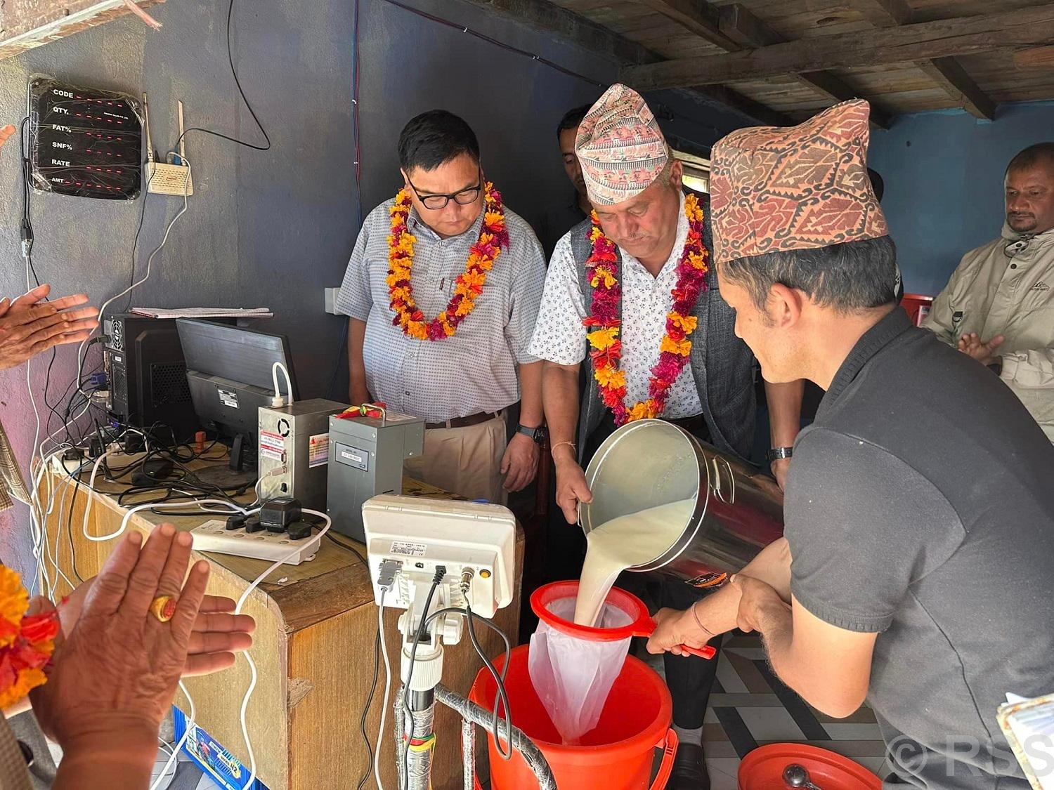 बिरौटामा दूध सङ्कलन केन्द्र स्थापना